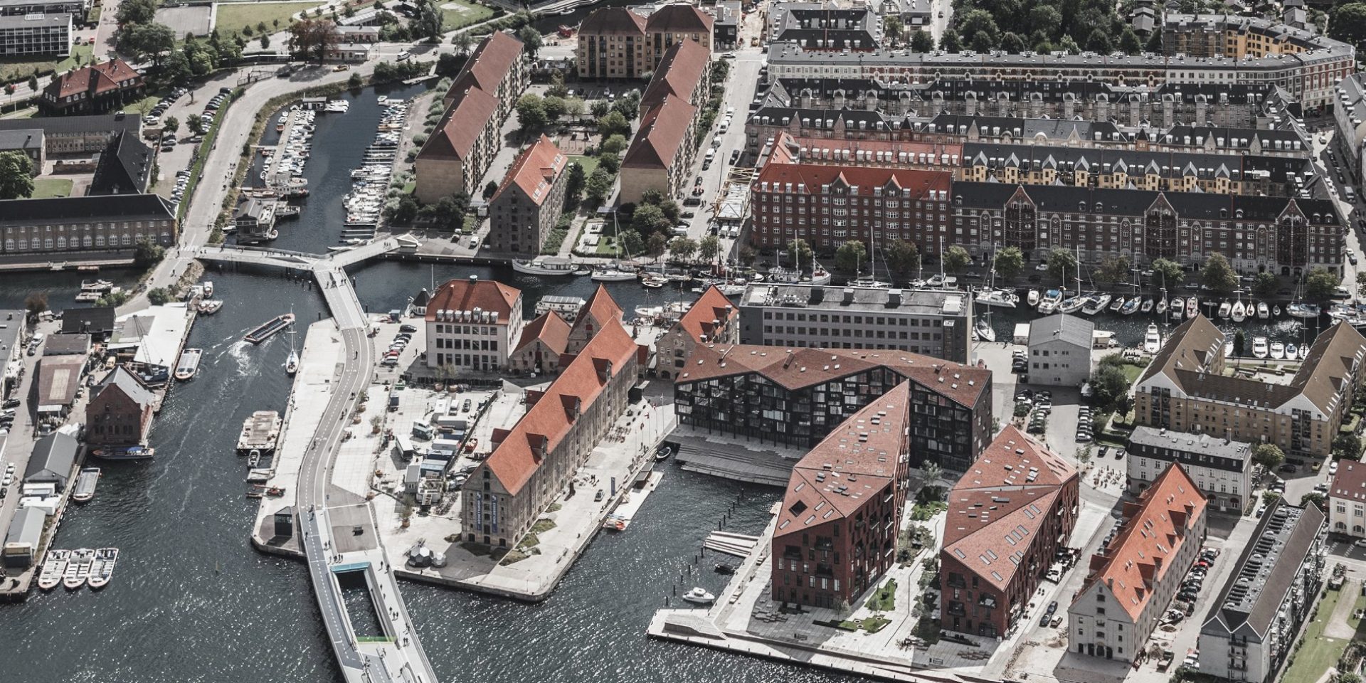 Moderne, nachhaltige Architektur mit ökologischen Bauzulieferungen von Hilti in Kopenhagen, Dänemark